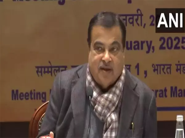 Nitin Gadkari ने सड़क दुर्घटना पीड़ितों के लिए कैशलेस उपचार योजना की घोषणा की