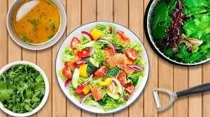 Salad बनाते समय न करें ये गलतियां वरना कम हो जाएंगे पोषक तत्व