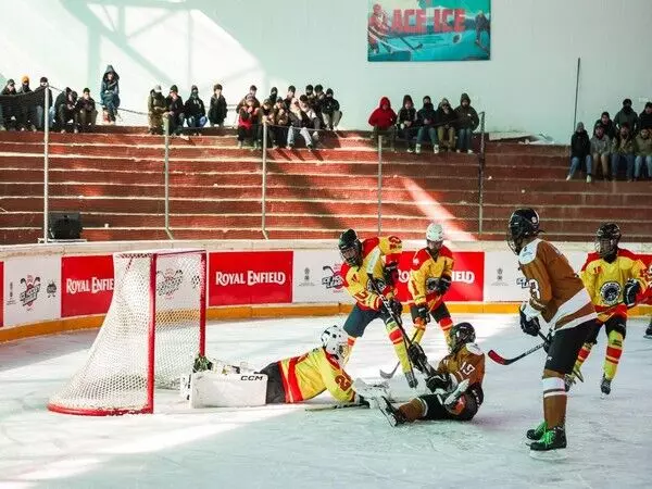 Ice Hockey League Season 2: शम ईगल्स ने चिकटन क्वींस को हराया