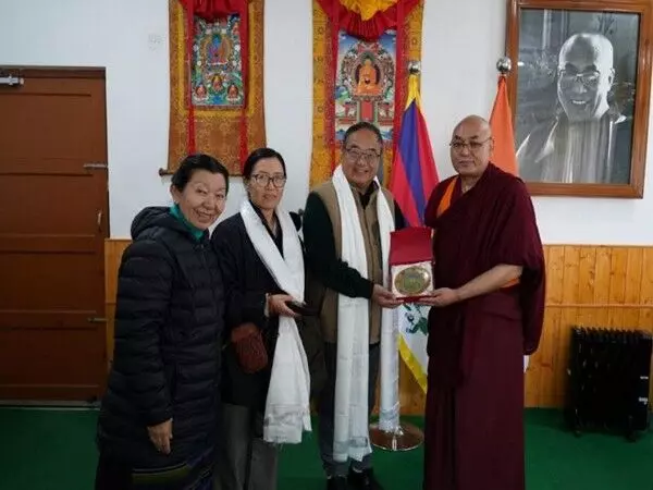 निर्वासित Tibetan संसद के साथ बैठक के दौरान कार्यकर्ता ने चीनी प्रतिबंधों पर प्रकाश डाला