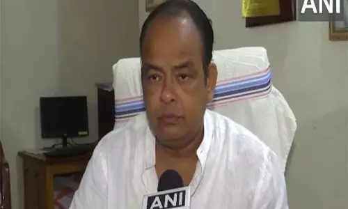 स्वास्थ्य मंत्री अंसारी ने HMPV वायरस के खिलाफ सतर्कता बरतने का आग्रह किया स्वास्थ्य मंत्री अंसारी ने HMPV वायरस के खिलाफ सतर्कता बरतने का आग्रह किया