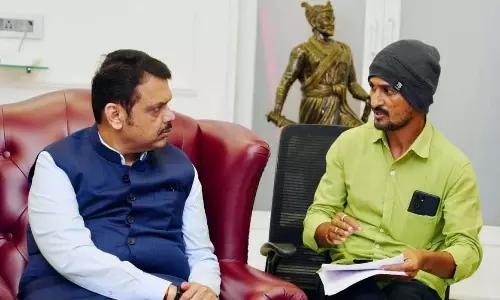 संतोष देशमुख के परिवार ने CM फडणवीस से की मुलाकात: इन मुद्दों पर हुई चर्चा संतोष देशमुख के परिवार ने CM फडणवीस से की मुलाकात: इन मुद्दों पर हुई चर्चा