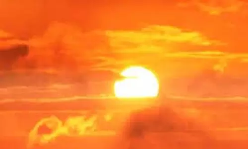Surya Dev Janm Katha: देवताओं को वापस स्वर्ग ले गए थे भगवान सूर्य, पढ़ें उनके जन्म की कथा Surya Dev Janm Katha: देवताओं को वापस स्वर्ग ले गए थे भगवान सूर्य, पढ़ें उनके जन्म की कथा
