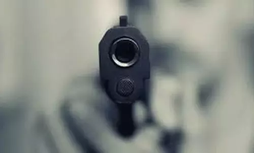 Haryana: पार्किंग में एक महिला समेत तीन लोगों को गोली मारकर मौत Haryana: पार्किंग में एक महिला समेत तीन लोगों को गोली मारकर मौत
