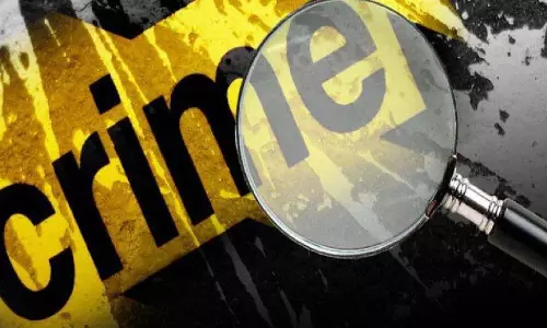 Pune: कॉल सेंटर में काम करने वाली युवती पर सहकर्मी ने झाड़ू से किया हमला