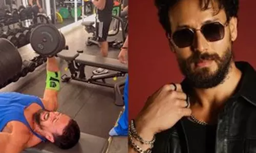 Tiger Shroff  ने कहा- ‘अधिक शक्ति की खोज जारी है’ क्योंकि वह भारी वजन उठा रहे हैं