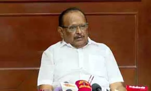 Tamil Nadu: मंत्री रघुपति ने ईपीएस की आलोचना की Tamil Nadu: मंत्री रघुपति ने ईपीएस की आलोचना की