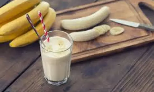 Banana Coconut Smoothie पौष्टिक एनर्जी ड्रिंक से करें दिन की शुरुआत