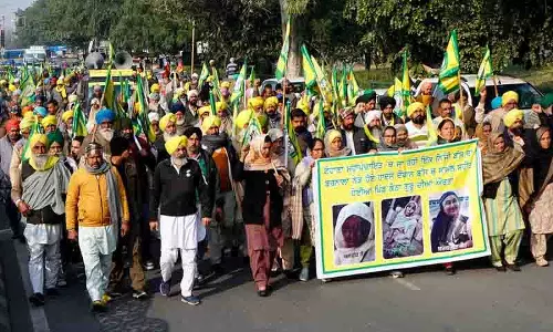 परिजनों को सहायता नहीं मिल जाती, हादसे के पीड़ितों का अंतिम संस्कार नहीं करेंगे: Farmers परिजनों को सहायता नहीं मिल जाती, हादसे के पीड़ितों का अंतिम संस्कार नहीं करेंगे: Farmers