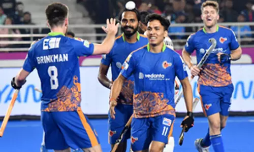 HIL 2024-25: कलिंगा लांसर्स ने बंगाल टाइगर्स को हराकर पहली जीत दर्ज की HIL 2024-25: कलिंगा लांसर्स ने बंगाल टाइगर्स को हराकर पहली जीत दर्ज की