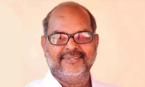 CPM ने पार्टी के ट्रॉली बैग अभियान का उपहास करने के लिए CPM ने पार्टी के ट्रॉली बैग अभियान का उपहास करने के लिए