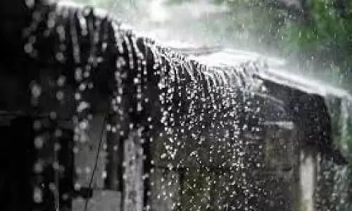 Assam : IMD ने पूर्वोत्तर में भारी बारिश, बर्फबारी और तापमान में वृद्धि का अनुमान लगाया