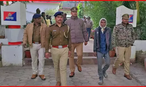 ओ तेरी, ये क्या हुआ! 17 साल बाद जिंदा मिला मरा हुआ शख्स, हत्या केस में भाइयों ने काटी जेल ओ तेरी, ये क्या हुआ! 17 साल बाद जिंदा मिला मरा हुआ शख्स, हत्या केस में भाइयों ने काटी जेल
