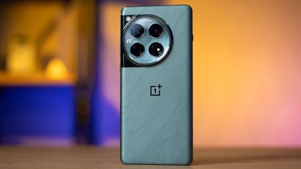 50 MP ट्रिपल कैमरा के साथ लॉन्च हुई One Plus 13 सीरीज,  AI फीचर्स