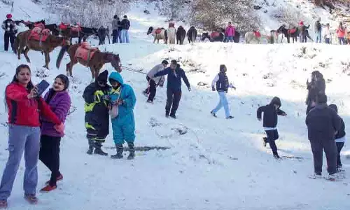 Himachal: 11 और 12 जनवरी को ताजा बर्फबारी का अनुमान Himachal: 11 और 12 जनवरी को ताजा बर्फबारी का अनुमान