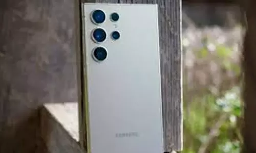 गिरी Galaxy S24 Ultra और A55 5G की कीमत, अभी भी नहीं खरीदा तो पछताएंगे