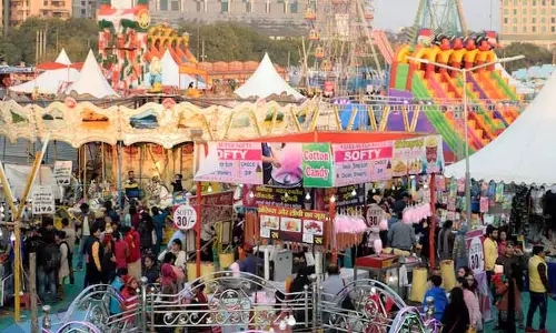 Haryana: प्रमुख सचिव ने सूरजकुंड मेले की तैयारियों की समीक्षा की Haryana: प्रमुख सचिव ने सूरजकुंड मेले की तैयारियों की समीक्षा की