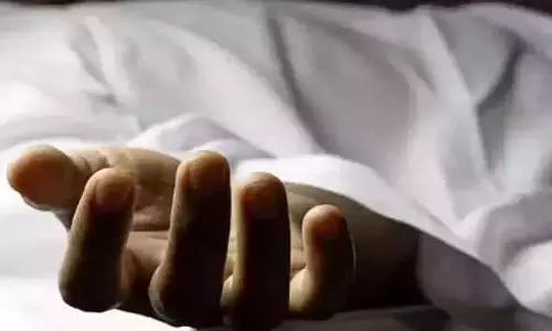 Manipur : मेकोला हायर सेकेंडरी स्कूल राहत शिविर में 21 वर्षीय महिला ने आत्महत्या कर ली