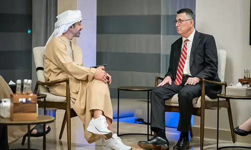 UAE के विदेश मंत्री अब्दुल्ला बिन जायद ने इजरायल के विदेश मंत्री से मुलाकात की UAE के विदेश मंत्री अब्दुल्ला बिन जायद ने इजरायल के विदेश मंत्री से मुलाकात की