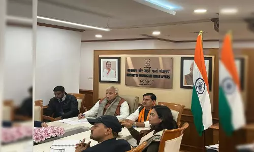 जमीनी स्तर पर स्वच्छता एवं ठोस अपशिष्ट प्रबंधन योजनाओं की समीक्षा बैठक में शामिल हुए केंद्रीय राज्यमंत्री तोखन साहू जमीनी स्तर पर स्वच्छता एवं ठोस अपशिष्ट प्रबंधन योजनाओं की समीक्षा बैठक में शामिल हुए केंद्रीय राज्यमंत्री तोखन साहू