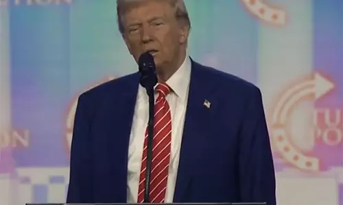 US के नव-निर्वाचित राष्ट्रपति ट्रम्प ने ग्रीनलैंड पर नियंत्रण के लिए बल प्रयोग से किया इंकार US के नव-निर्वाचित राष्ट्रपति ट्रम्प ने ग्रीनलैंड पर नियंत्रण के लिए बल प्रयोग से किया इंकार