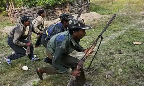 Gadchiroli में 10 लाख के इनामी 2 महिला माओवादियों ने आत्मसमर्पण किया