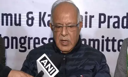 PDP के सोहित शर्मा, जम्मू विश्वविद्यालय के प्रोफेसर संदीप सिंह कांग्रेस में शामिल PDP के सोहित शर्मा, जम्मू विश्वविद्यालय के प्रोफेसर संदीप सिंह कांग्रेस में शामिल
