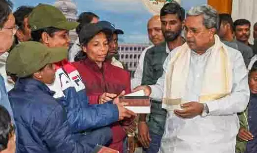 Bengaluru : छह नक्सलियों का आत्मसमर्पण, सिद्धारमैया ने किया स्वागत