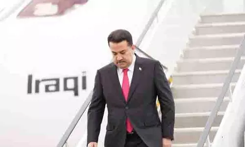 Iraqi प्रधानमंत्री तीर्थयात्रा के लिए मशहद के लिए रवाना हुए Iraqi प्रधानमंत्री तीर्थयात्रा के लिए मशहद के लिए रवाना हुए