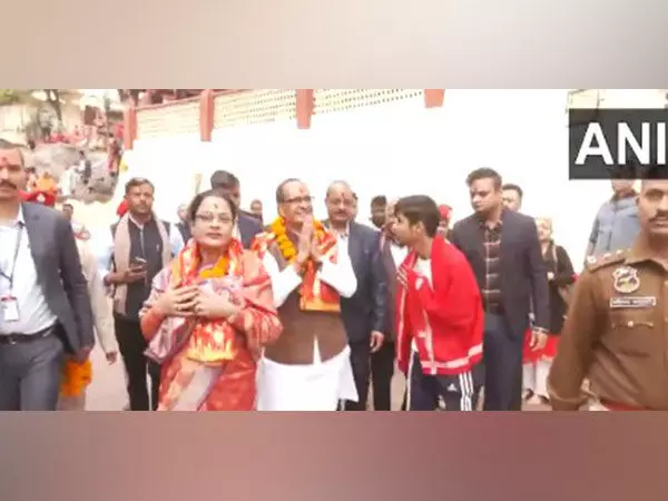 केंद्रीय मंत्री शिवराज सिंह चौहान ने Guwahati में कामाख्या मंदिर में पूजा-अर्चना की