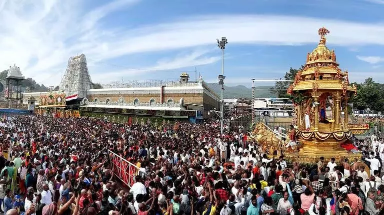 Tirupati Stampede: क्यों वैकुंठ एकादसी में भारी भीड़ उमड़ती है?