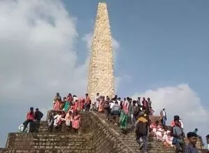 जलियांवाला बाग से भी बड़ा नरसंहार, Dombari Buru के शहीदों को श्रद्धांजलि