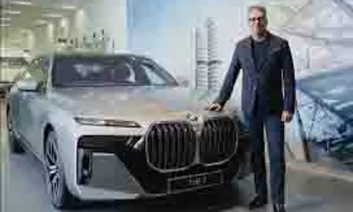 BMW Group India 2024 में 11% वृद्धि के साथ 15,721 इकाइयों की सर्वश्रेष्ठ बिक्री दर्ज की BMW Group India 2024 में 11% वृद्धि के साथ 15,721 इकाइयों की सर्वश्रेष्ठ बिक्री दर्ज की