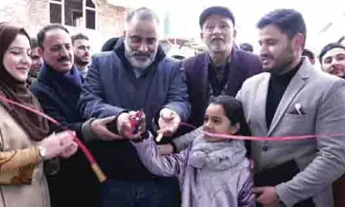 सलमान सागर ने प्री-स्कूल और डे केयर का उद्घाटन किया सलमान सागर ने प्री-स्कूल और डे केयर का उद्घाटन किया