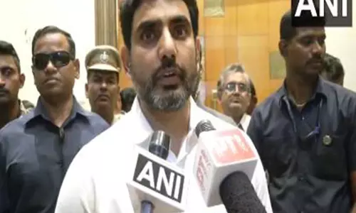 तिरुपति भगदड़ पर Andhra Pradesh के मंत्री नारा लोकेश ने दुख व्यक्त किया तिरुपति भगदड़ पर Andhra Pradesh के मंत्री नारा लोकेश ने दुख व्यक्त किया