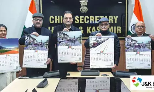 मुख्य सचिव अटल डुल्लू ने जम्मू-कश्मीर बैंक कैलेंडर-2025 का अनावरण किया