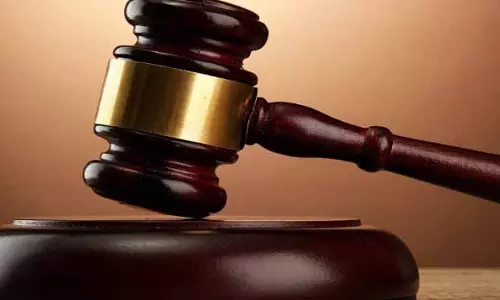 नाबालिग लड़की से बलात्कार के लिए व्यक्ति को 20 साल की सज़ा