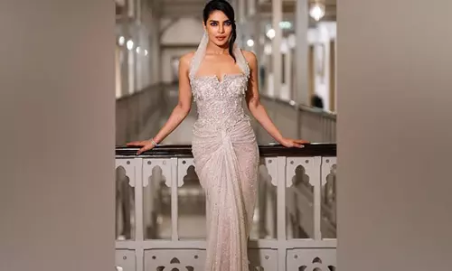 ऑस्कर के लिए शॉर्टलिस्ट की गई फिल्म अनुजा में कार्यकारी निर्माता के तौर पर शामिल होने पर Priyanka Chopra ने कहा- बेहद गर्व है ऑस्कर के लिए शॉर्टलिस्ट की गई फिल्म अनुजा में कार्यकारी निर्माता के तौर पर शामिल होने पर Priyanka Chopra ने कहा- बेहद गर्व है