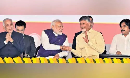 CM Naidu: डबल इंजन सरकार तीव्र विकास सुनिश्चित करेगी CM Naidu: डबल इंजन सरकार तीव्र विकास सुनिश्चित करेगी
