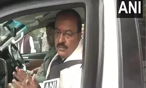 केशव प्रसाद मौर्य ने Akhilesh Yadav पर निशाना साधा