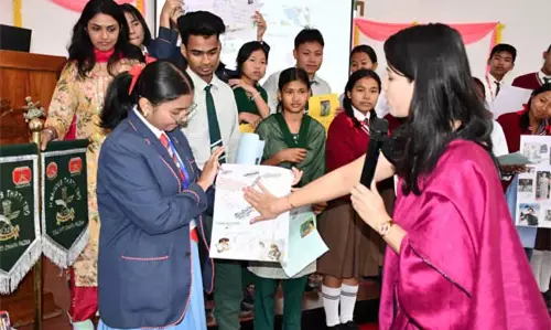 Assam राइफल्स ने हाफलोंग में स्कूली छात्रों के लिए Assam राइफल्स ने हाफलोंग में स्कूली छात्रों के लिए