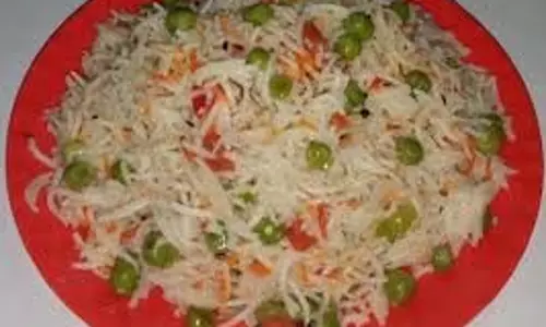Recipe: सर्दियों में लाजवाब लगता है मटर पुलाव, इस ट्रिक से बनाएं