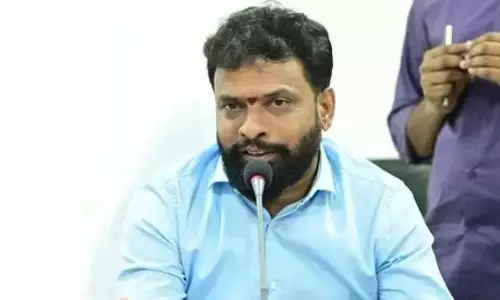 वासमसेट्टी सुभाष ने ESI अस्पतालों को सुपर स्पेशलिटी में अपग्रेड करने की मांग की वासमसेट्टी सुभाष ने ESI अस्पतालों को सुपर स्पेशलिटी में अपग्रेड करने की मांग की