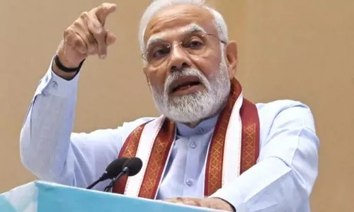 सामना ने दिल्ली चुनाव में BJP की रणनीति पर किया कटाक्ष