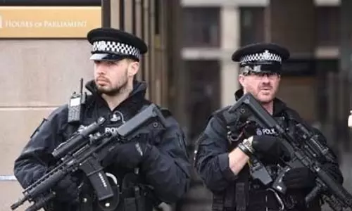 बम की धमकी के कारण London में रीजेंट स्ट्रीट को खाली कराया गया