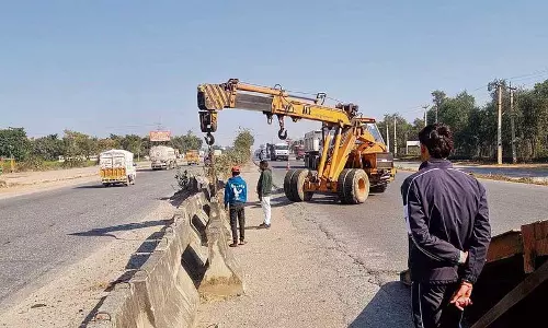 Haryana : रेवाड़ी में चिन्हित सात प्रमुख ब्लैक स्पॉट को खत्म करने का काम जारी Haryana : रेवाड़ी में चिन्हित सात प्रमुख ब्लैक स्पॉट को खत्म करने का काम जारी