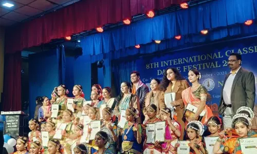 NRI ने ओडिशा के आतिथ्य और संस्कृति की सराहना की v NRI ने ओडिशा के आतिथ्य और संस्कृति की सराहना की v