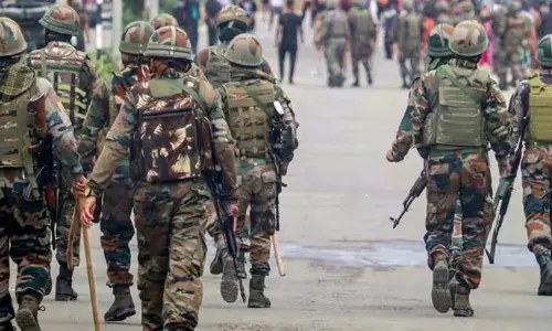 Manipur : सेना ने कांगपोकपी जिले में दुर्घटना में घायल 8 नागरिकों को बचाया