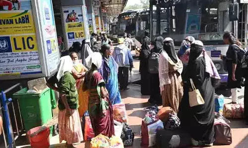 Telangana and Andhra में निजी बस ऑपरेटरों ने संक्रांति का लाभ उठाया