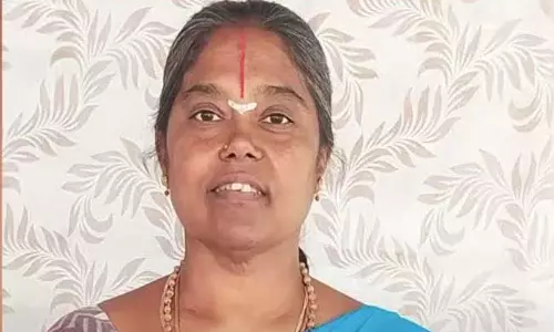 Kerala : तिरुपति मंदिर में भगदड़ में पलक्कड़ निवासी सहित छह की मौत Kerala : तिरुपति मंदिर में भगदड़ में पलक्कड़ निवासी सहित छह की मौत